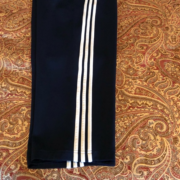 💙Adidas Navy Blue 3/4 Climate Capris💙 - Picture 7 of 8